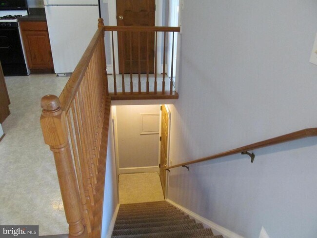 Building Photo - 1654 Milldale Rd