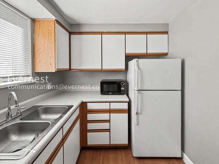 Building Photo - 2295 E Asbury Ave