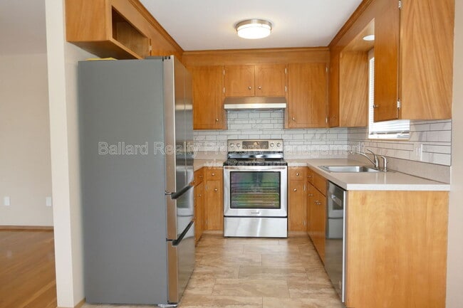 Building Photo - 2430 NW 59th St