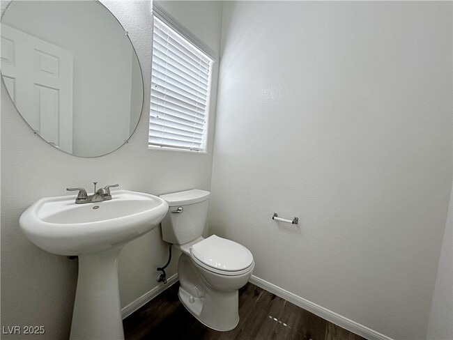 Building Photo - 897 Blushing Rose Pl