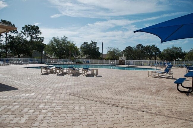 Building Photo - 2708 Wood Pointe Dr