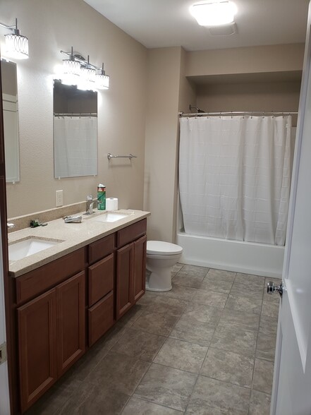 Building Photo - 1429 10th St N