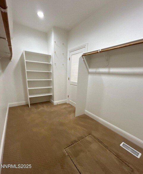 Building Photo - 6785 Eagle Wing Cir