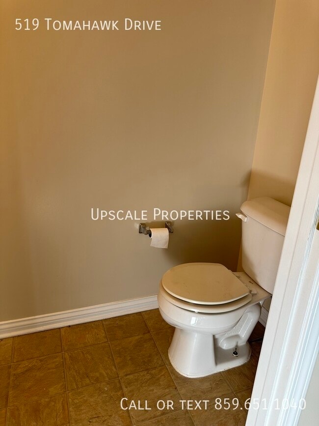 Building Photo - 519 Tomahawk Dr