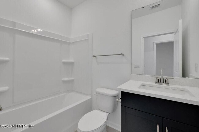 Building Photo - 265 Brandon Lks Dr