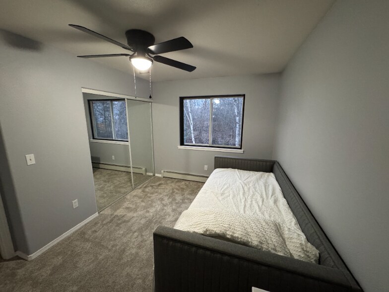 Building Photo - 4651 Grumman St