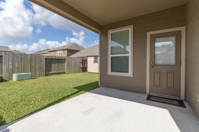 Building Photo - 12318 Leafy Arch Way