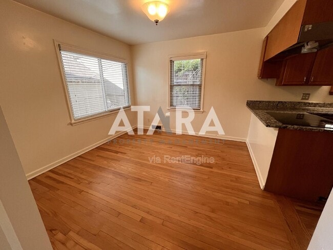 Building Photo - 1331 Thornton Ave