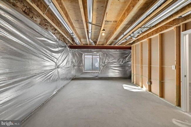 Building Photo - 104 Heyford Dr