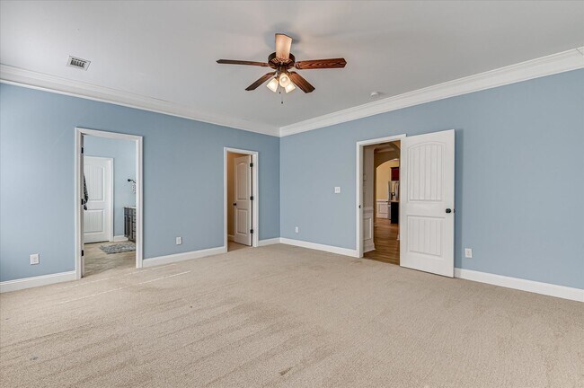 Building Photo - 406 Saterlee Ct
