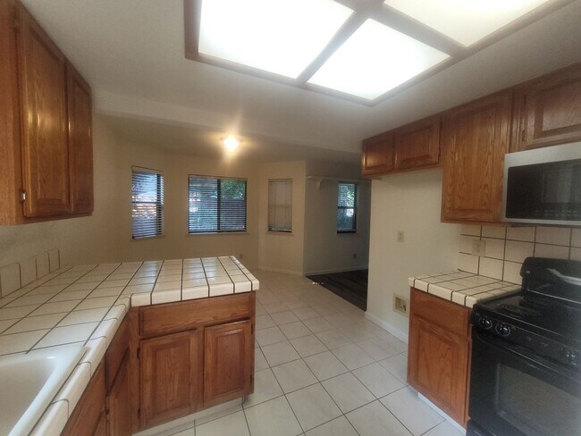 Building Photo - Gated community along American River Drive