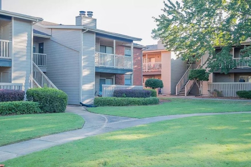 The Mark of Ridgeland 711 Lake Harbour Dr Ridgeland MS 39157