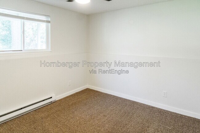Building Photo - 3917 S Johnson St