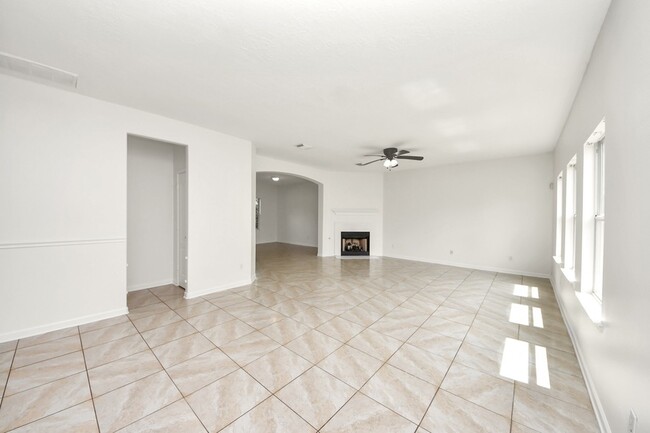 Building Photo - 3526 Cactus Creek Dr