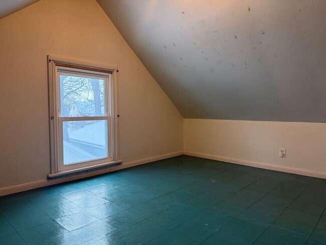 Building Photo - 57 N Terrace