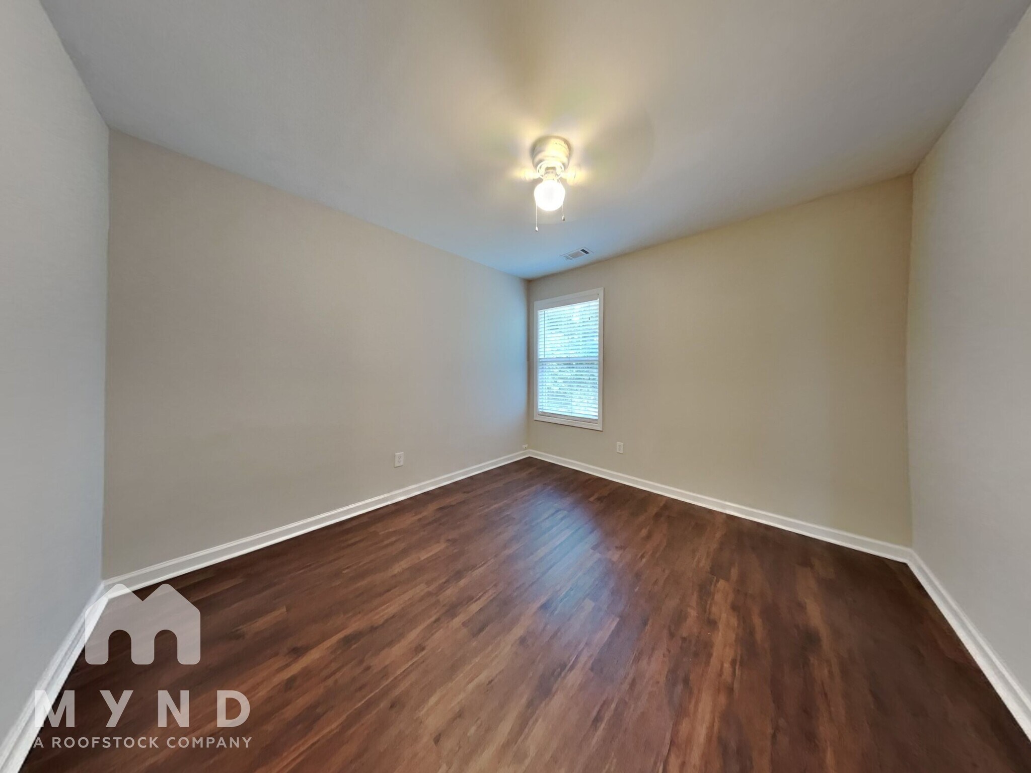 Building Photo - 5825 Sterling Ct