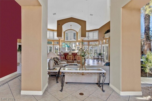 Building Photo - 75 N Valle Verde Dr