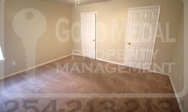 Building Photo - 3402 Barcelona Dr