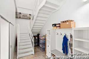 Building Photo - 1115 S Alamo St