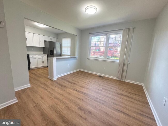 Building Photo - 4826 Grand Bend Dr