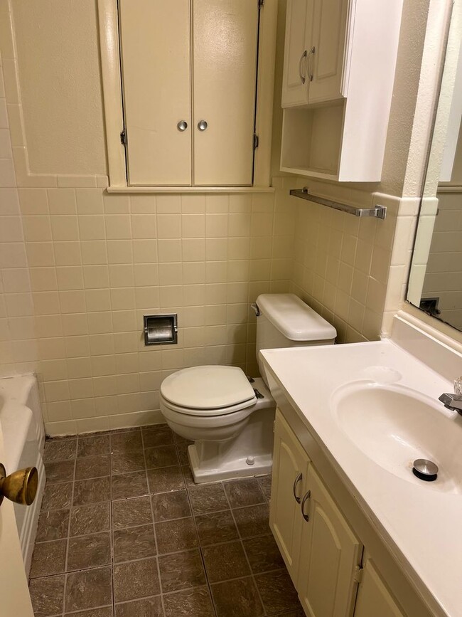 Building Photo - 3BR in Southern Hills