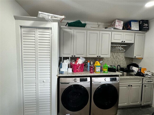 Building Photo - 8209 Malvern Cir