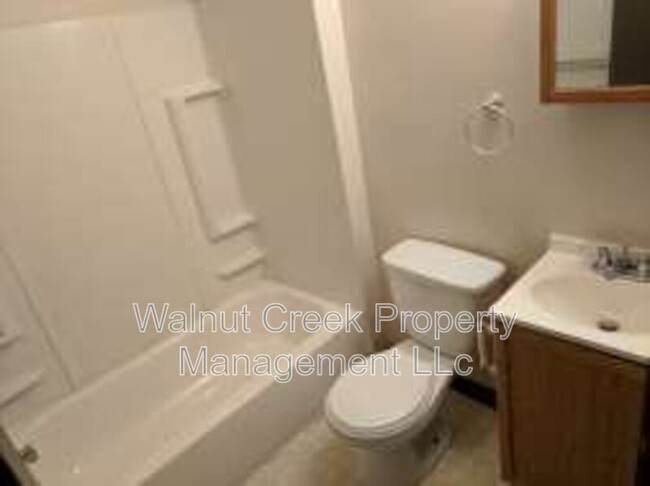 Building Photo - 2103 1/2 E. 31st Street