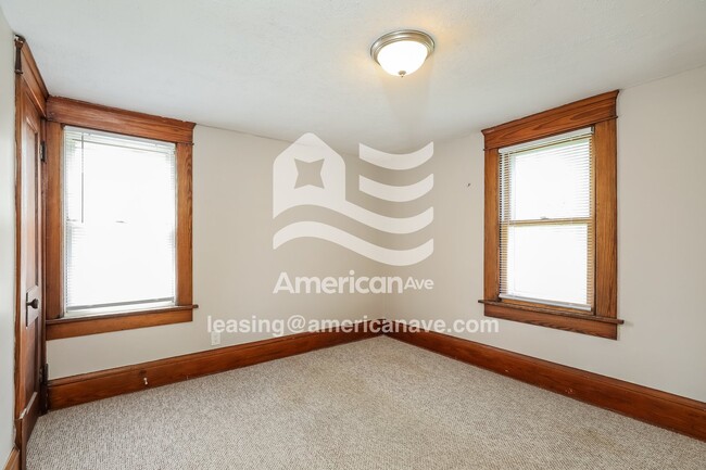 Building Photo - 2074 16th St SW