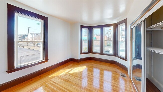 Building Photo - 45 Henry Ave