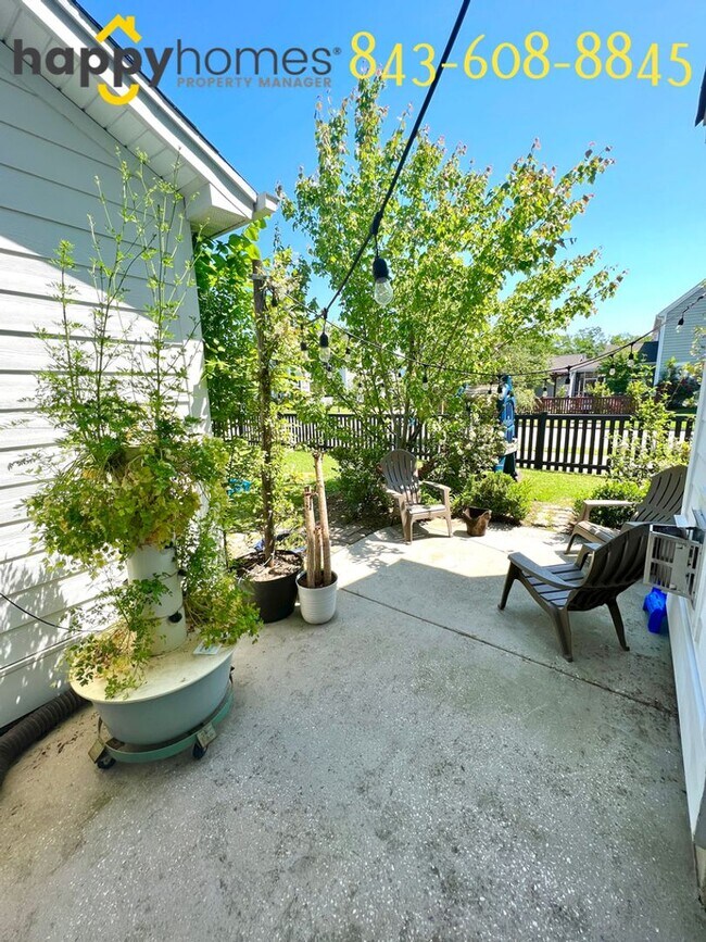 Building Photo - 4 Bed 3.5 Bath Home at Carolina Bay in Wes...