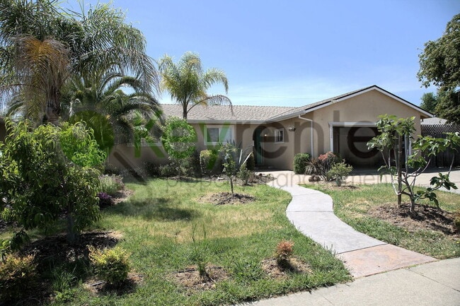 Primary Photo - 9024 Alderson Ave