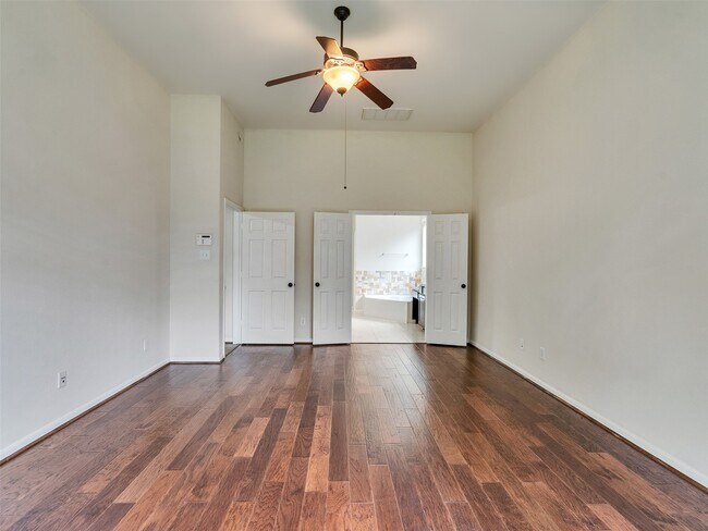 Building Photo - 28006 Hollyfare Drive