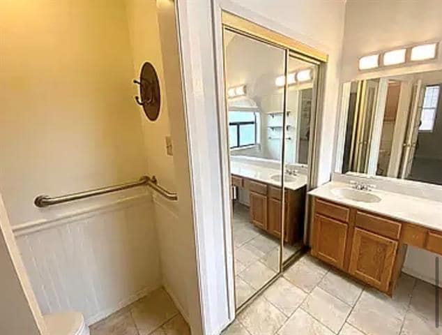 Building Photo - 2614 Timberview Cir