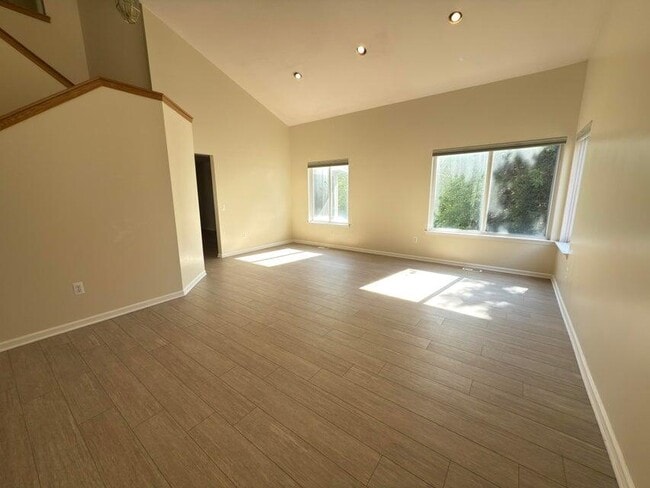 Building Photo - 1929 Harley Dr