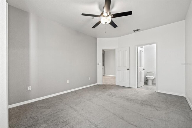 Building Photo - 5513 Legacy Crescent Pl