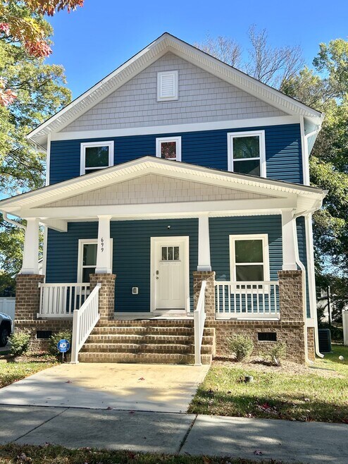 Building Photo - 699 Dorgan Ave