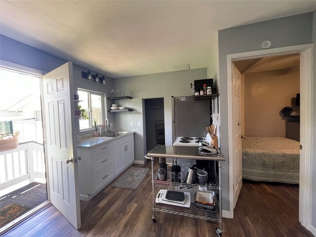 Building Photo - 52 Alahele Pl