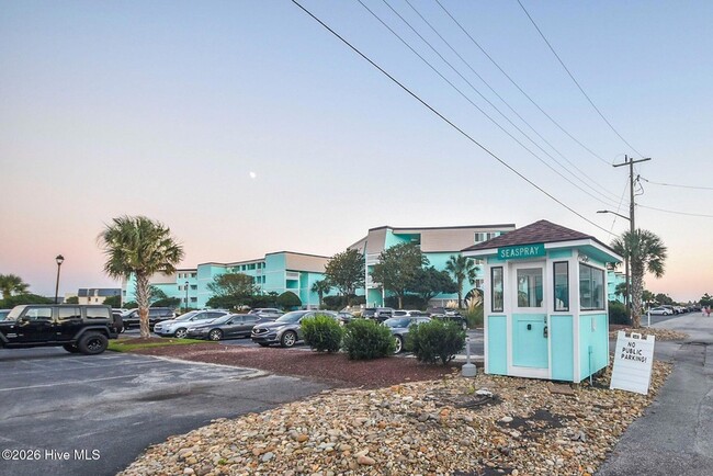 Building Photo - 301 Commerce Way