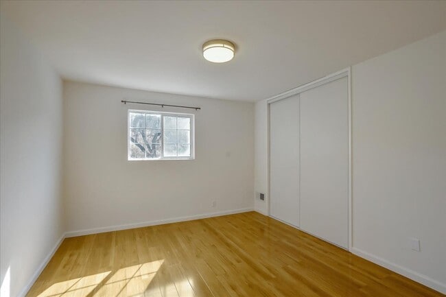 Building Photo - 47450 Cholla St