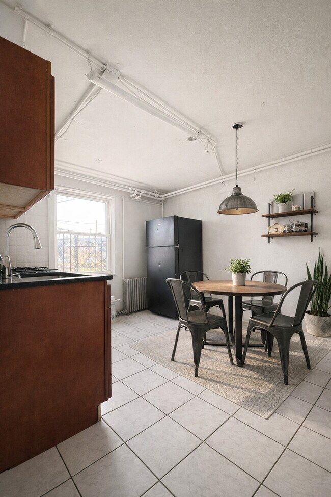 Building Photo - 4858 S Springfield Ave