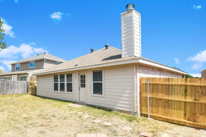 Building Photo - 420 Heritage Dr