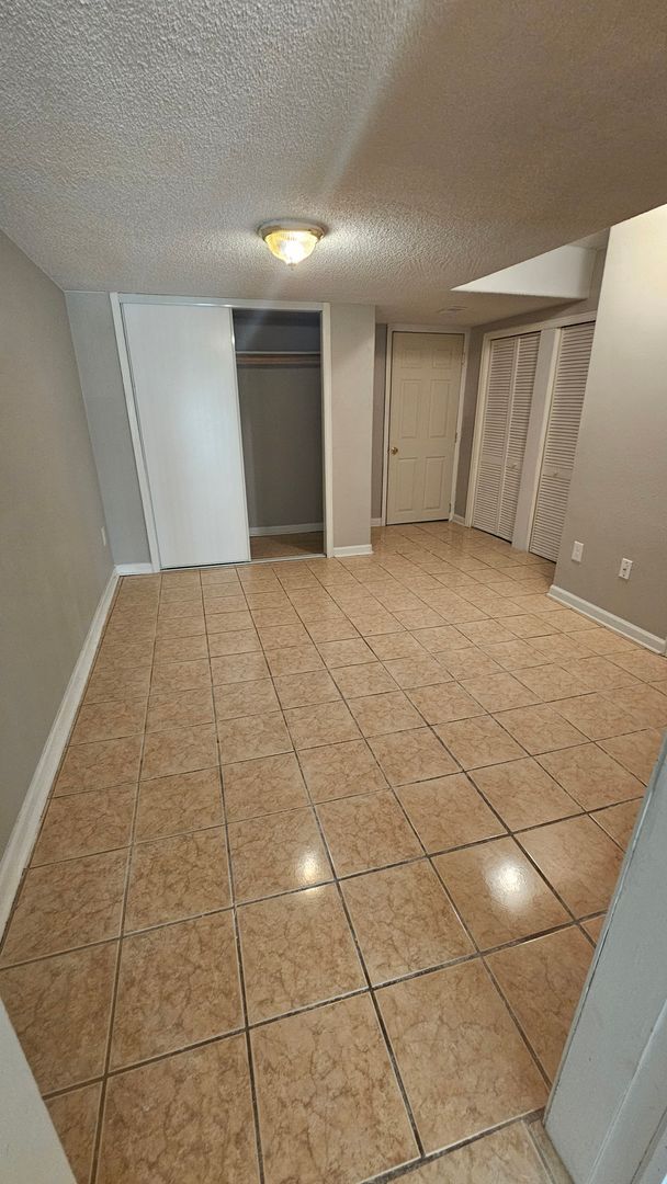 Building Photo - MOVE IN SPECIAL: $500 OFF FIRST MONTH'S RENT | $2700 | 4BR/3BA | Pet Friendly House with a Bonus ...