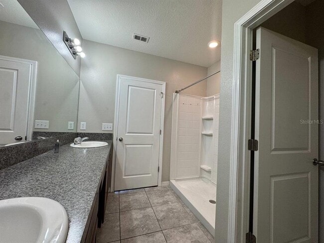 Building Photo - 6533 Trent Creek Dr