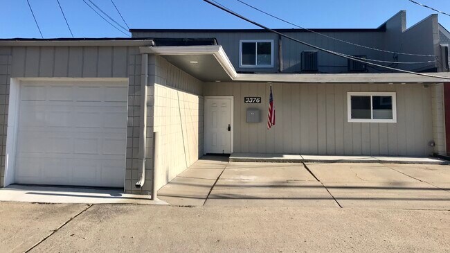 Building Photo - 3376 12 Mile Rd