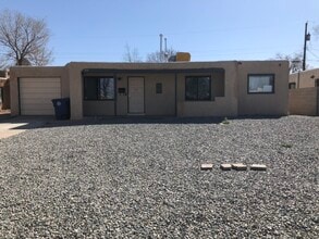 Building Photo - 808 La Veta Dr NE