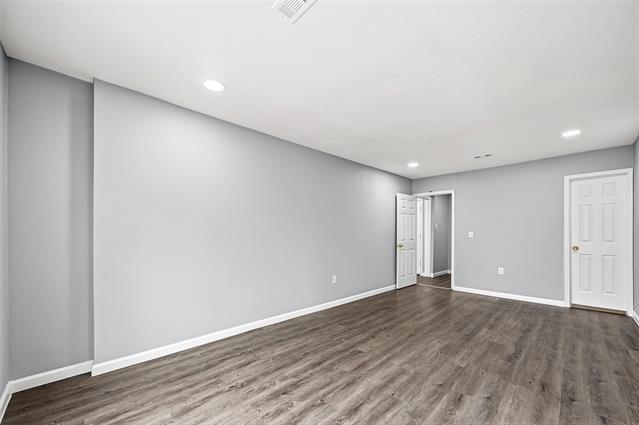 Building Photo - 904 21st St