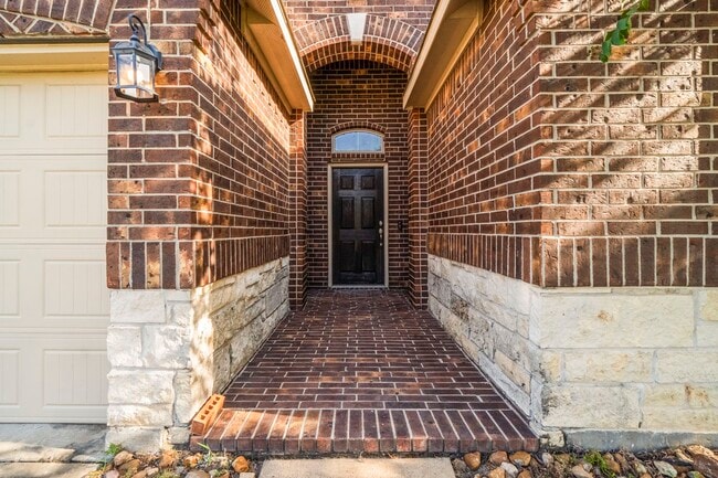 Building Photo - 1535 Heartwood Dr