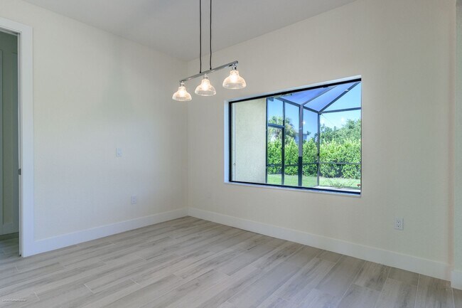 Building Photo - PET FRIENDLY BRAND-NEW LUXURY EXECUTIVE HOME