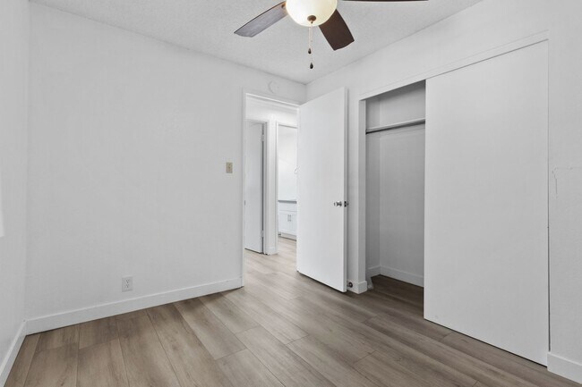 Building Photo - 98-364 Kilihe Way