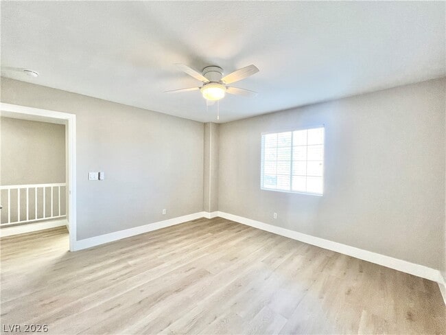 Building Photo - 1705 Encarta St